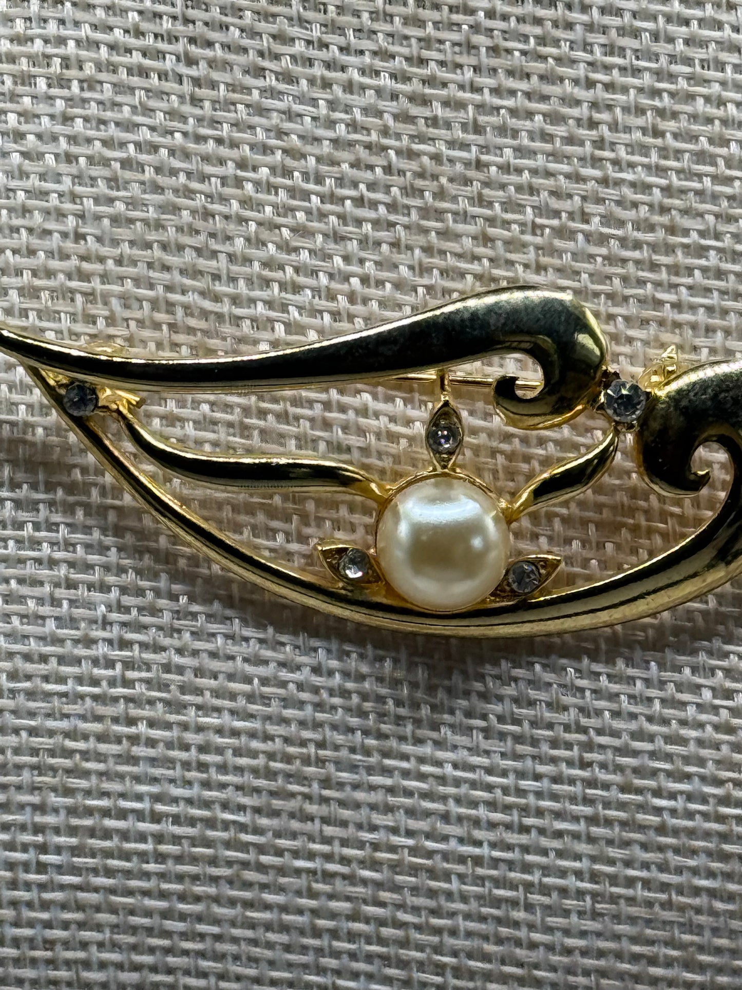 Gold Tone Costume Pin