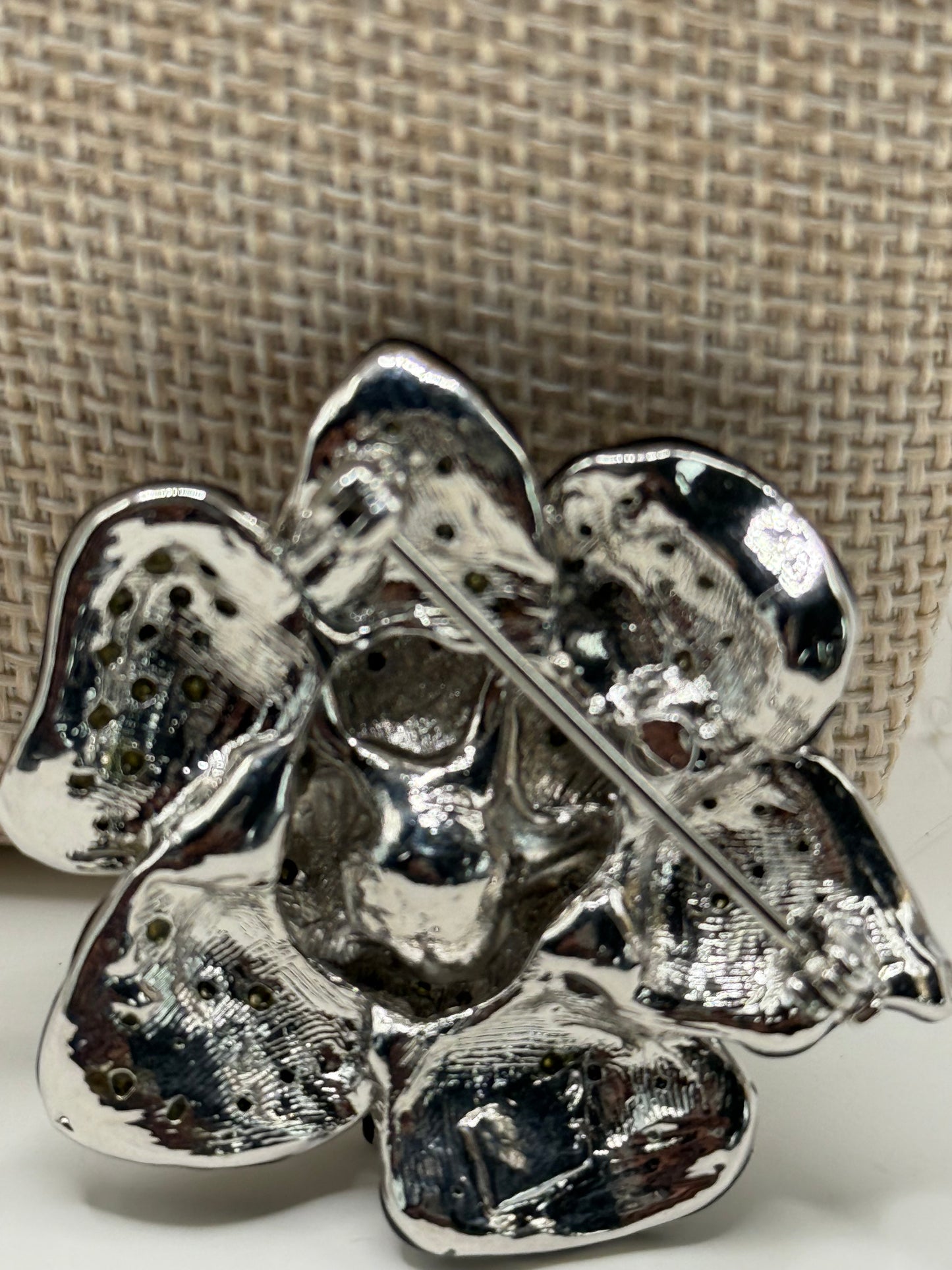 Camellia Flower Brooch: Pearl Rose Pin with Zircon