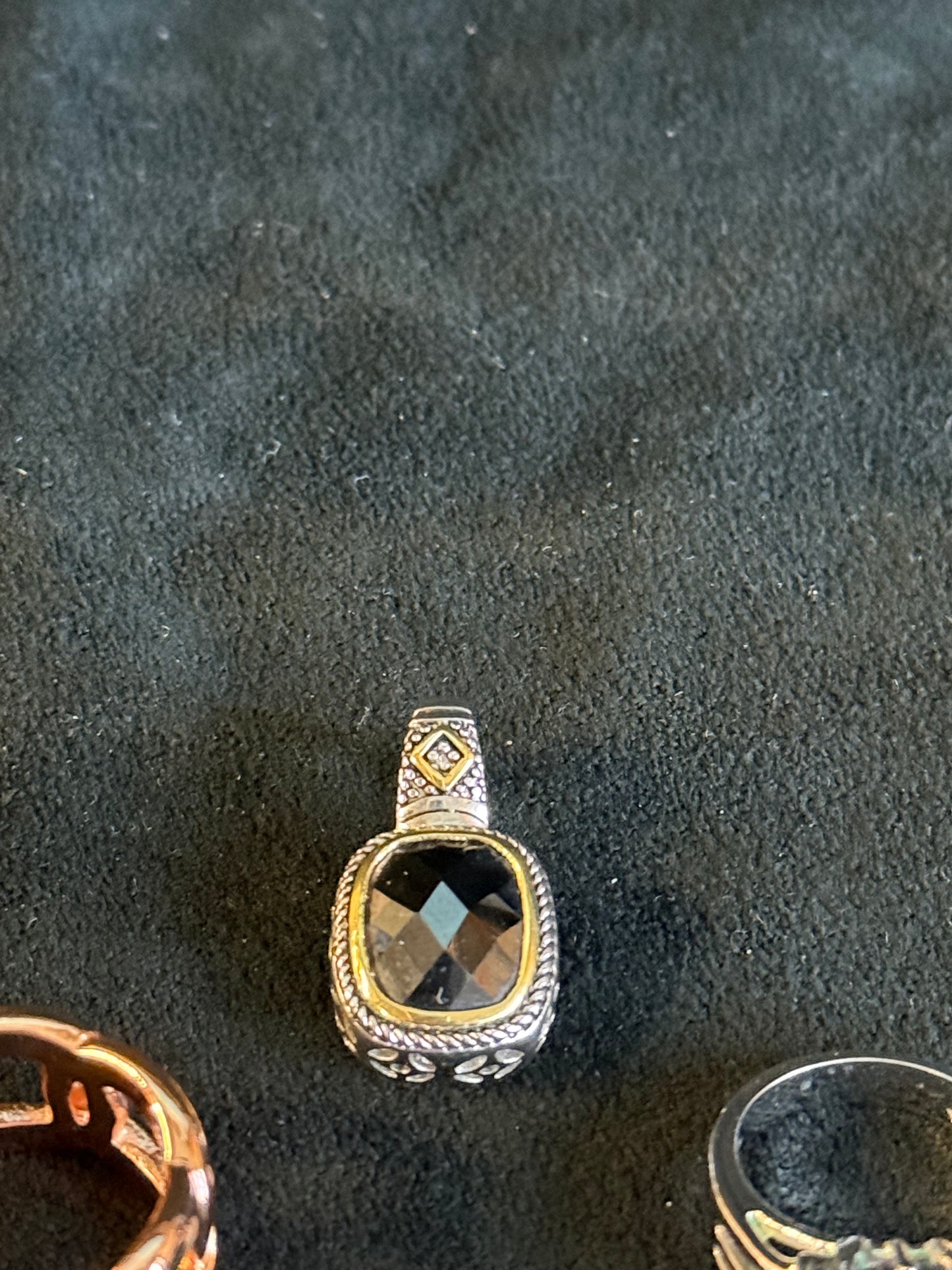 Vintage Jewelry lot Two rings and a Pendant