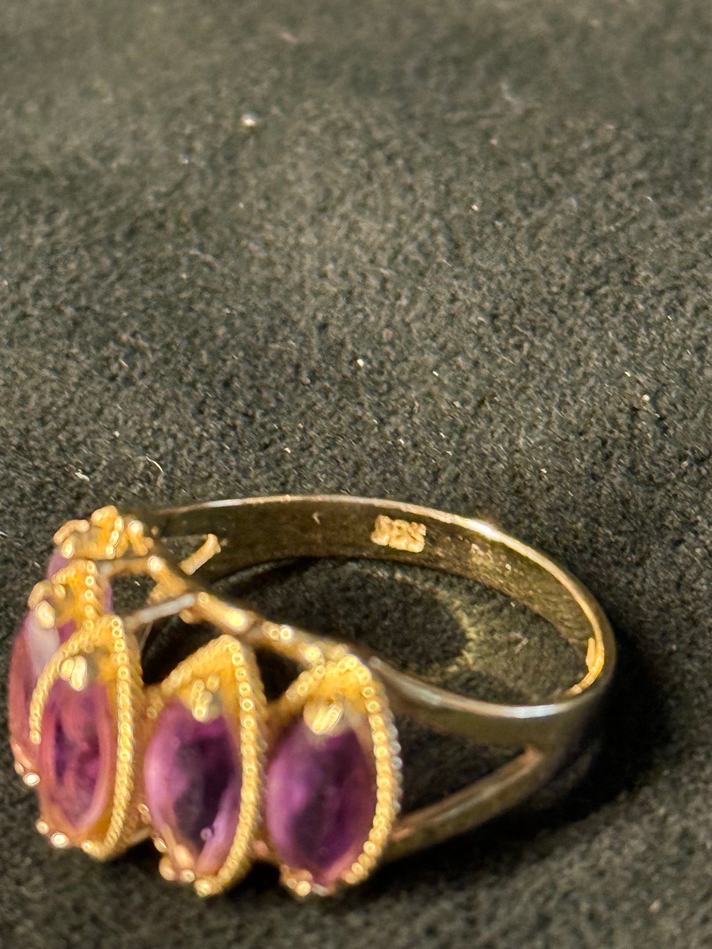 14K Yellow Gold Amethyst Stairway-to-Heaven Ladies Vintage Cocktail Ring