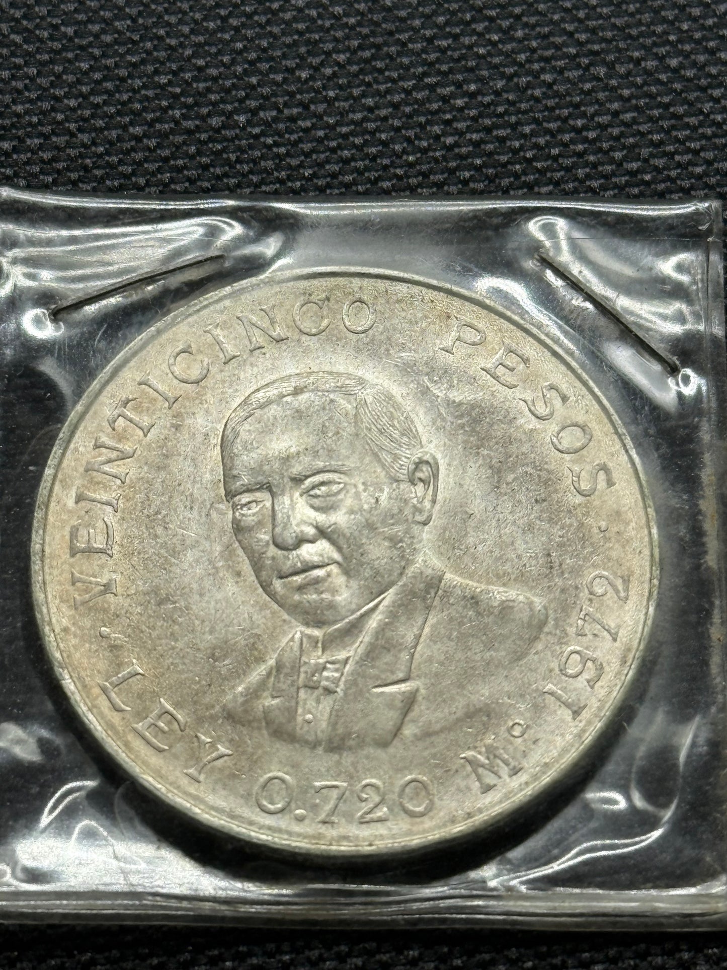 1972 Silver Mexico 25 Pesos / 22.4 Grams/ .720 Fine / Benito Juarez Garcia