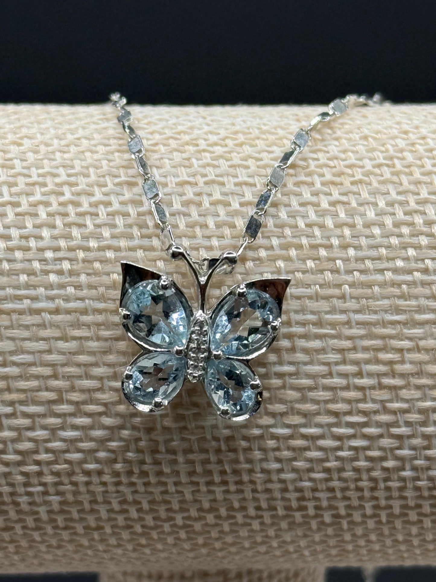 Aqua Marine and Sterling Silver Pendant and Necklace