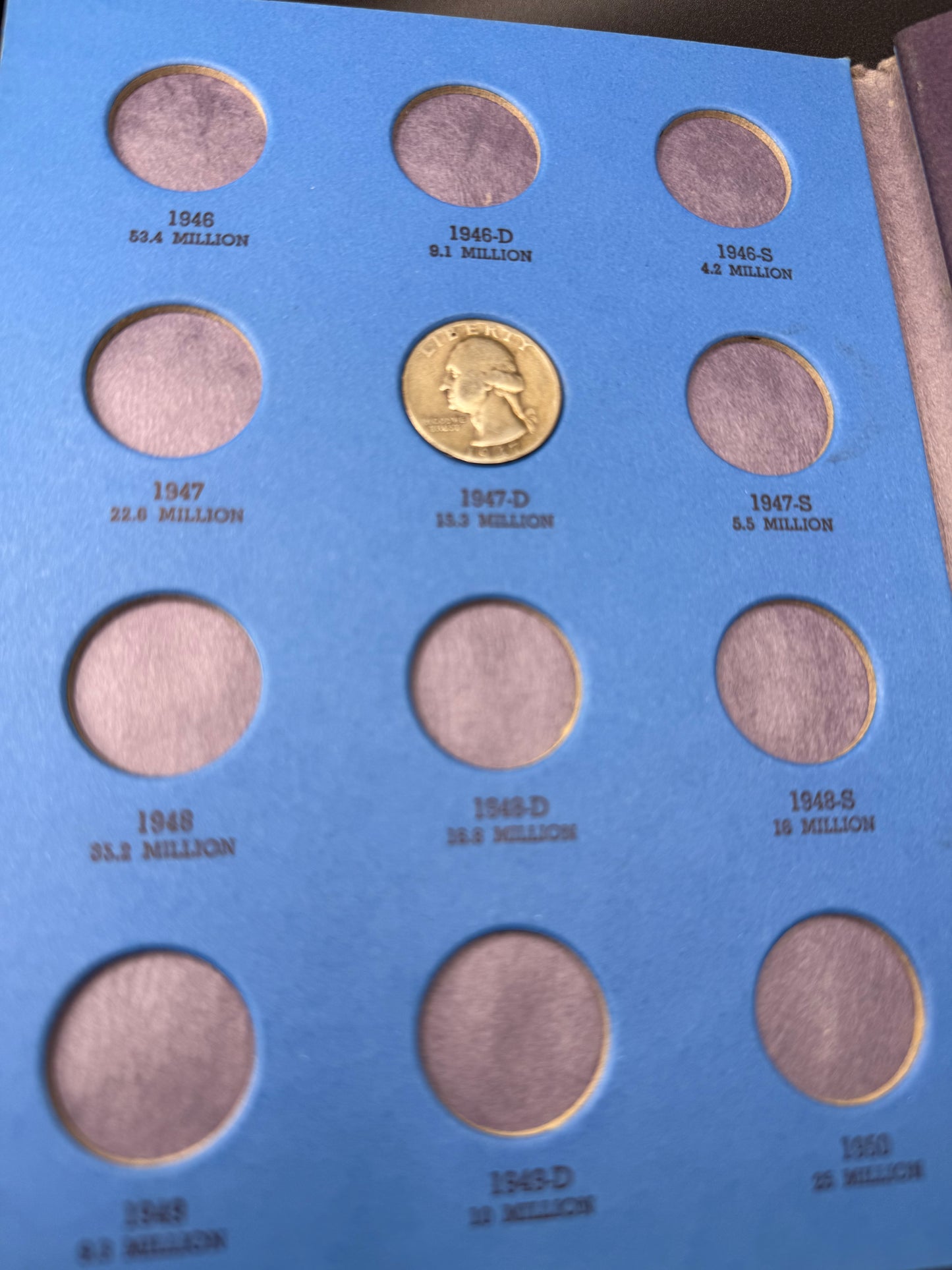 OFFICIAL WHITMAN COIN FOLDER - WASHINGTON QUARTERS 1932-1947 With some Silver Quarters